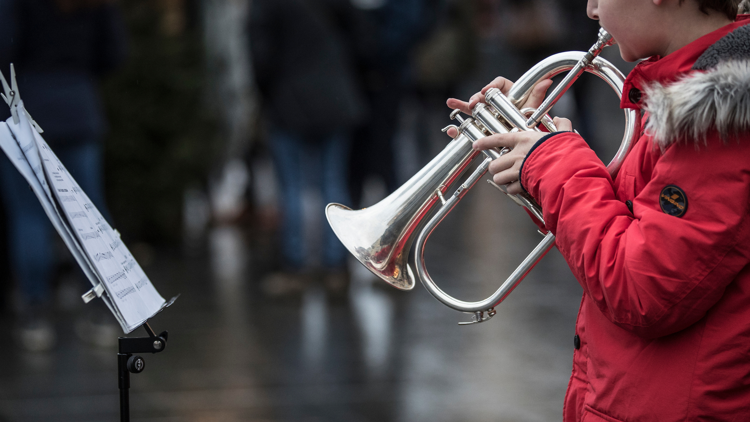 Muziek en Straattheater in Kerststad Valkenburg